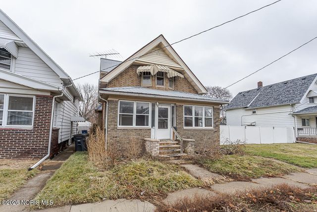 3412 Maple Street, Toledo, OH 43608