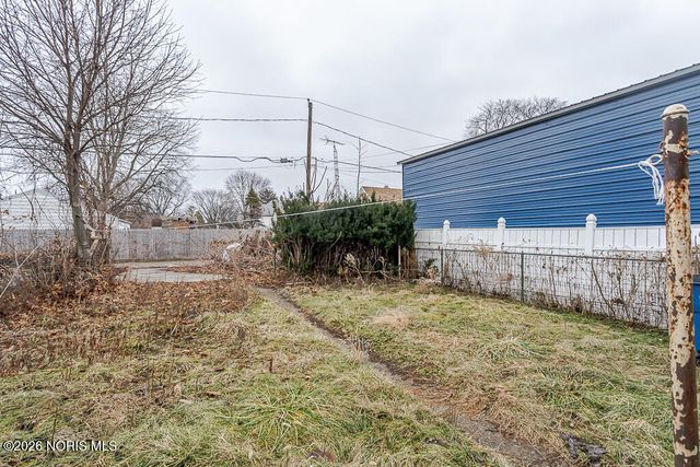 3412 Maple Street, Toledo, OH 43608