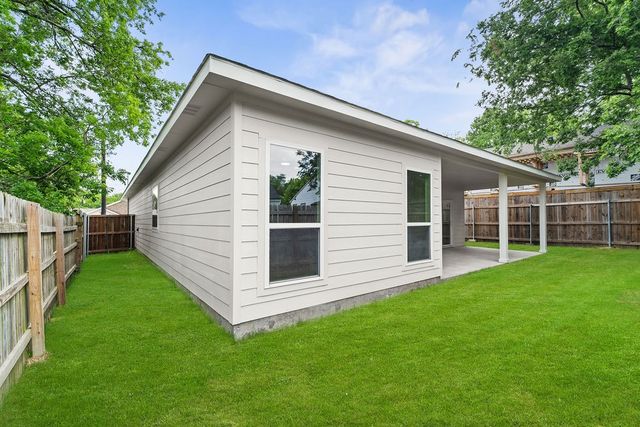 3310 Pickett Street, Greenville, TX 75401