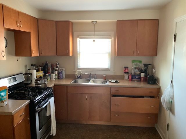 6047 N Sauganash Avenue 2, Chicago, IL 60646