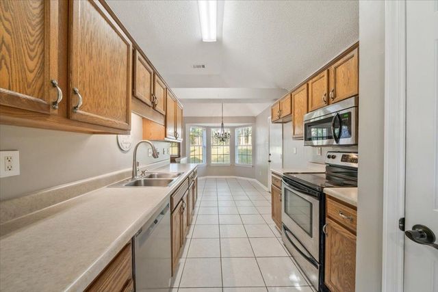 75 NORMA CAROL CV, Oakland, TN 38060