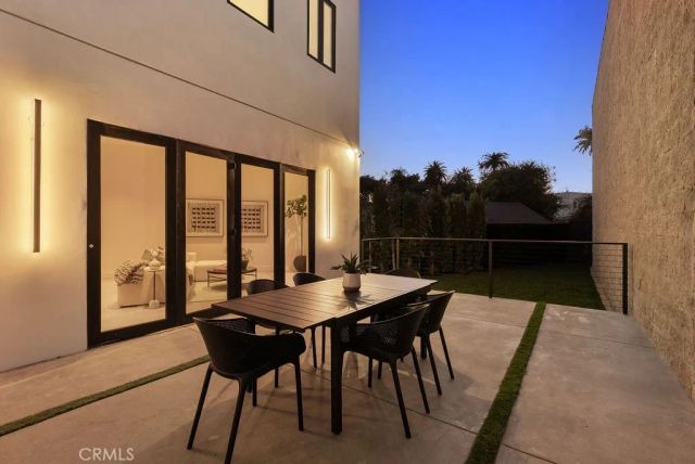 2619 S Rimpau Blvd, Los Angeles, CA 90016