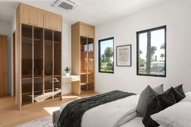 2619 S Rimpau Blvd, Los Angeles, CA 90016