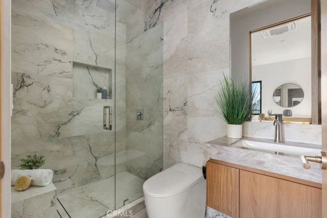 2619 S Rimpau Blvd, Los Angeles, CA 90016