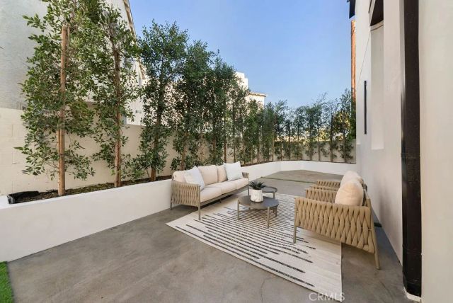 2619 S Rimpau Blvd, Los Angeles, CA 90016