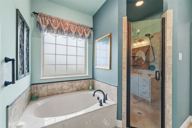 1243 Chartres, Oak Ridge, TX 75142