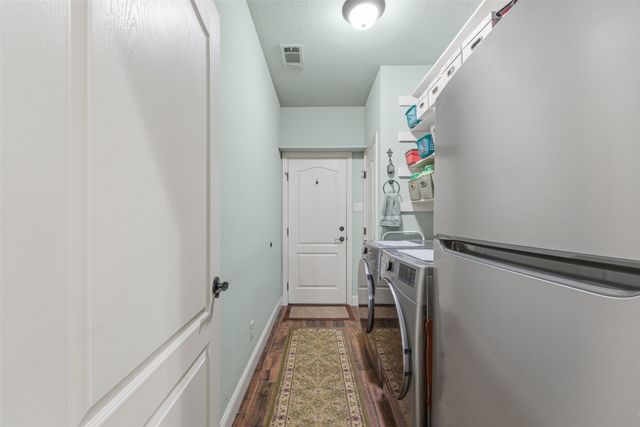 1243 Chartres, Oak Ridge, TX 75142