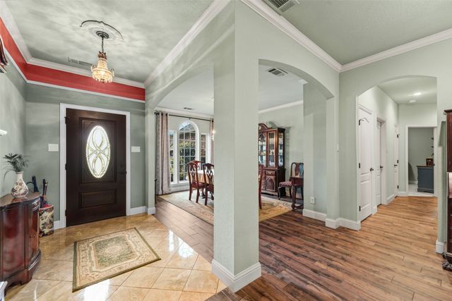 1243 Chartres, Oak Ridge, TX 75142