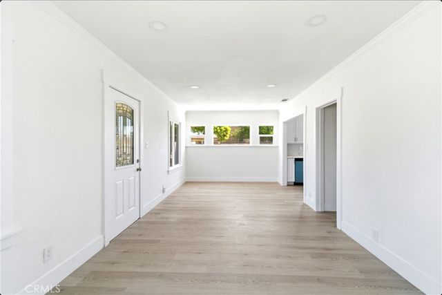 5593 San Jose, Montclair, CA 91763