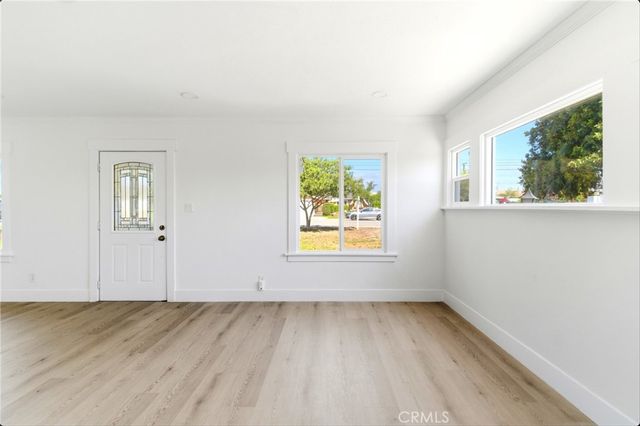 5593 San Jose, Montclair, CA 91763