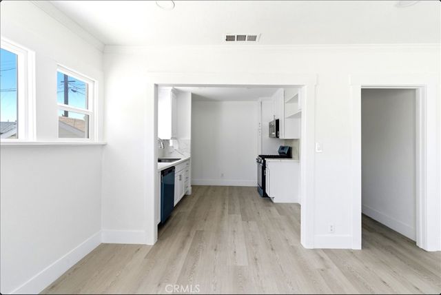 5593 San Jose, Montclair, CA 91763