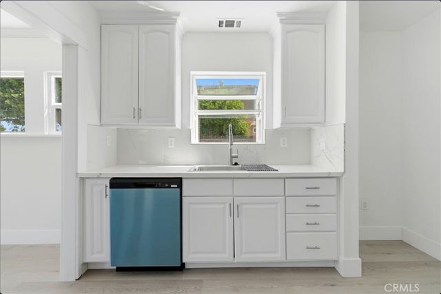 5593 San Jose, Montclair, CA 91763