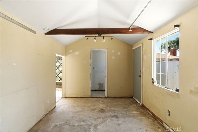 5593 San Jose, Montclair, CA 91763