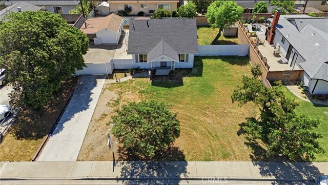 5593 San Jose, Montclair, CA 91763