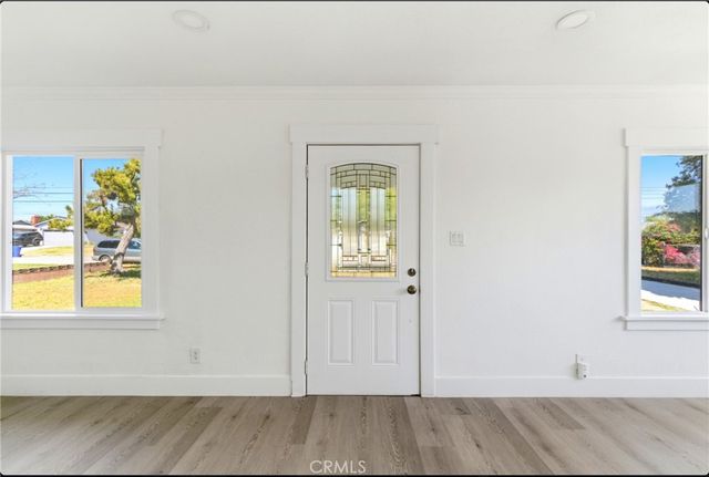 5593 San Jose, Montclair, CA 91763