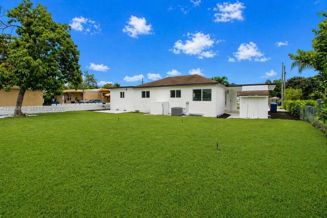 2870 NW 169th Ter, Miami Gardens, FL 33056