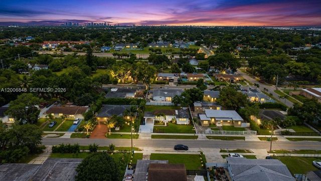 2870 NW 169th Ter, Miami Gardens, FL 33056