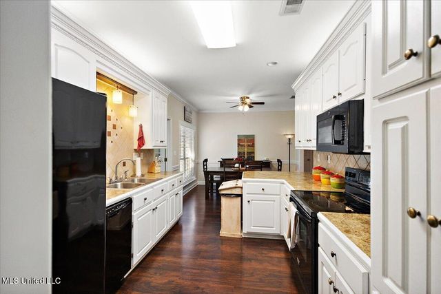 205 Stonebriar Lane, Brandon, MS 39042