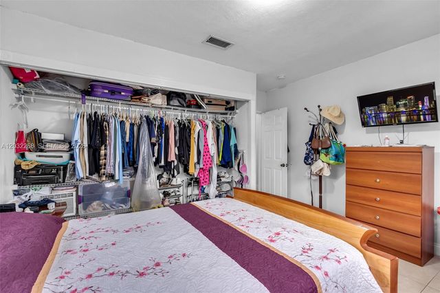 4820 W 2nd Ln, Hialeah, FL 33012