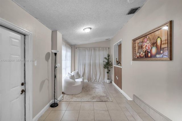 4820 W 2nd Ln, Hialeah, FL 33012