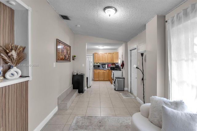 4820 W 2nd Ln, Hialeah, FL 33012