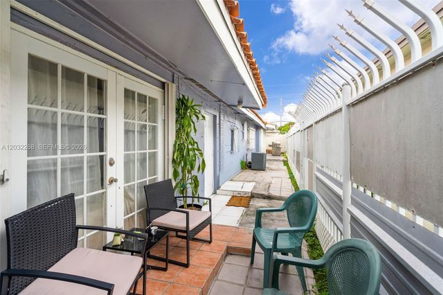 4820 W 2nd Ln, Hialeah, FL 33012