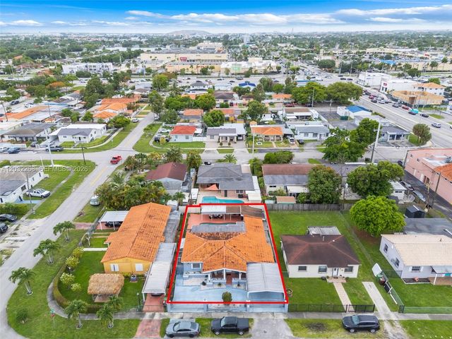 4820 W 2nd Ln, Hialeah, FL 33012