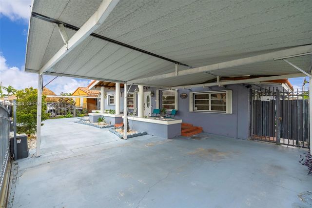 4820 W 2nd Ln, Hialeah, FL 33012