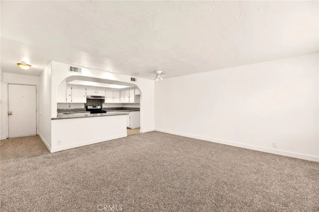 1325 W Latham, Hemet, CA 92543