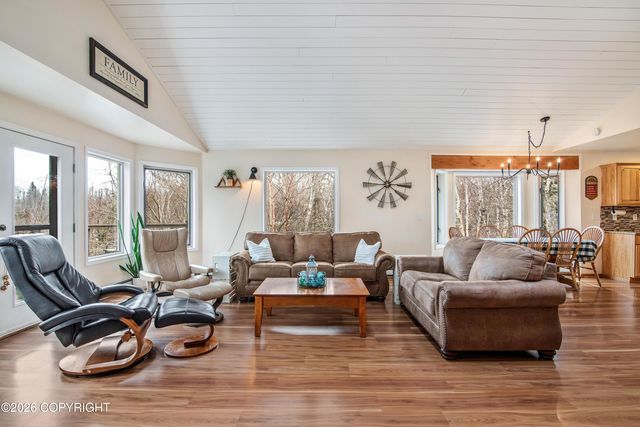 1561 N Landmark Drive, Palmer, AK 99645