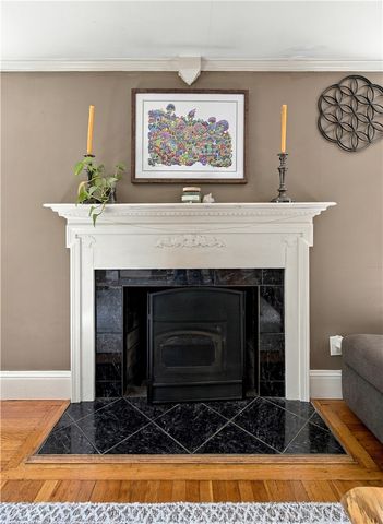 60 Parkway Drive, Warwick, RI 02886