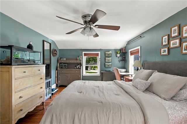 60 Parkway Drive, Warwick, RI 02886