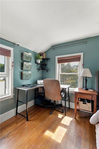 60 Parkway Drive, Warwick, RI 02886