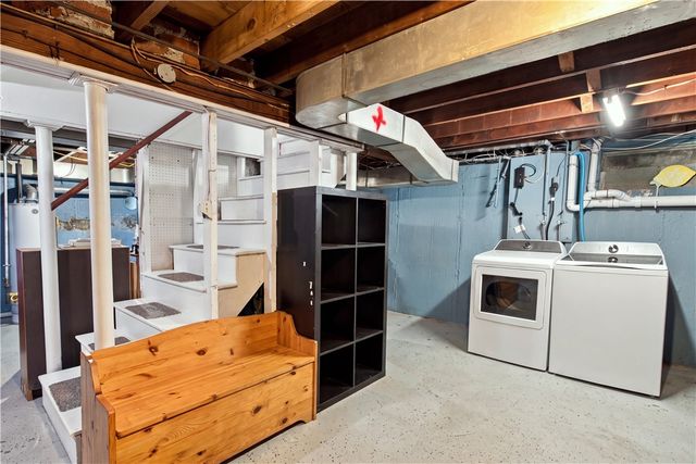 60 Parkway Drive, Warwick, RI 02886