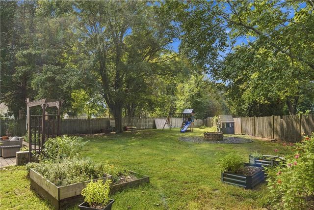 60 Parkway Drive, Warwick, RI 02886