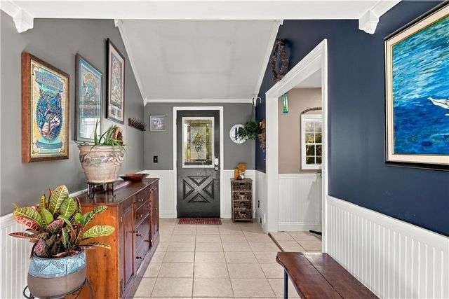 60 Parkway Drive, Warwick, RI 02886