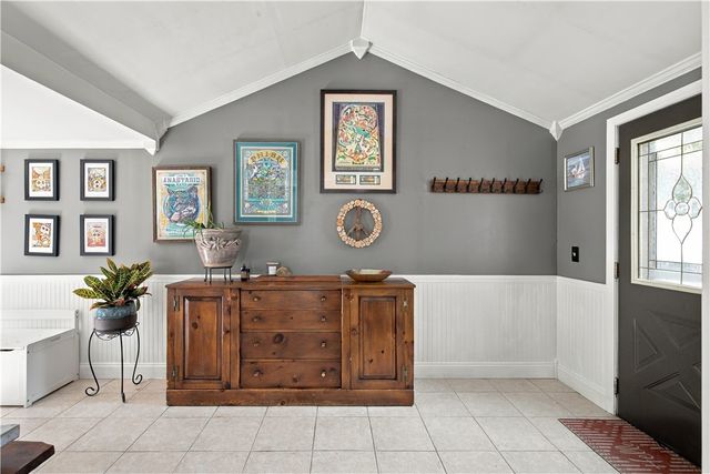 60 Parkway Drive, Warwick, RI 02886