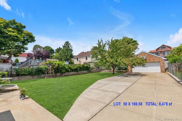 150-35 11th Avenue, Whitestone, NY 11357