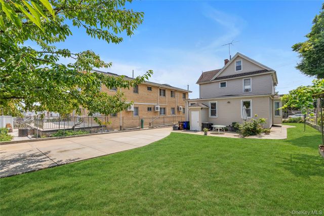 150-35 11th Avenue, Whitestone, NY 11357
