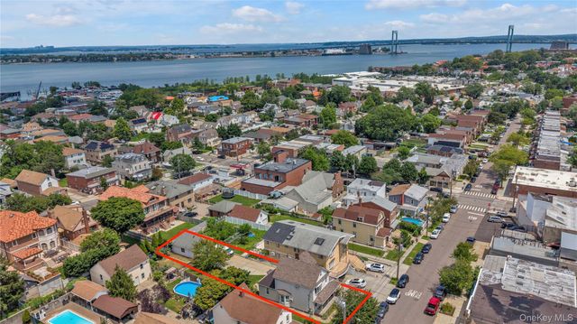 150-35 11th Avenue, Whitestone, NY 11357