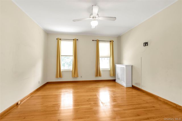 150-35 11th Avenue, Whitestone, NY 11357