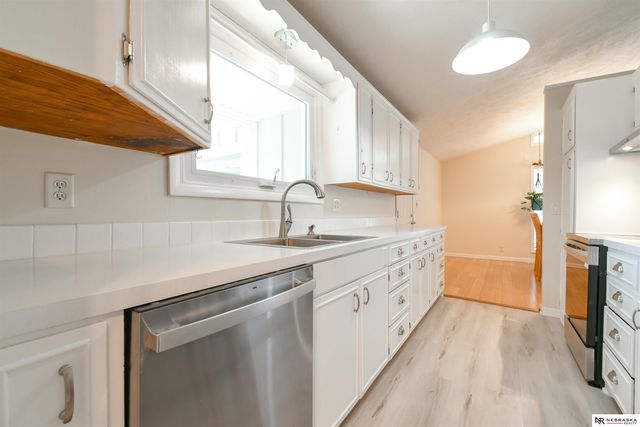 2741 Scott Avenue, Lincoln, NE 68506