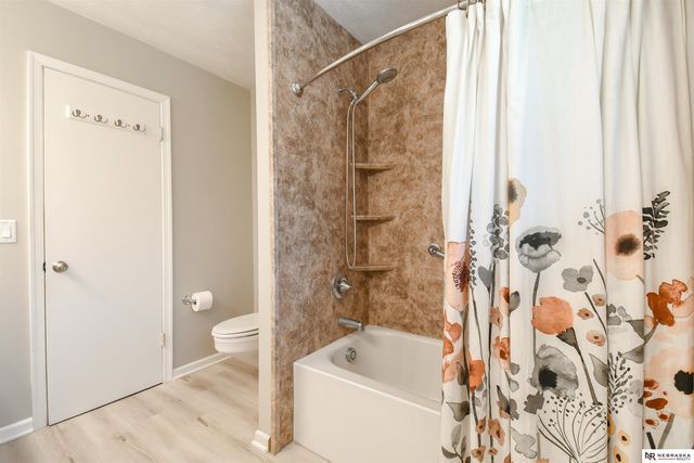 2741 Scott Avenue, Lincoln, NE 68506