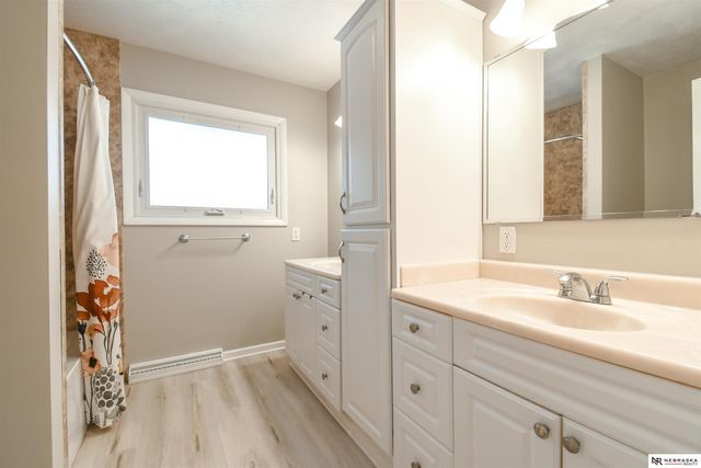 2741 Scott Avenue, Lincoln, NE 68506