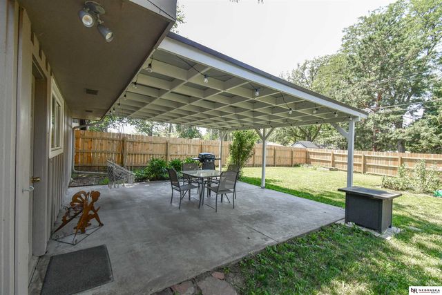 2741 Scott Avenue, Lincoln, NE 68506