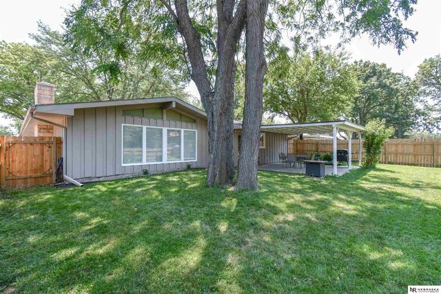 2741 Scott Avenue, Lincoln, NE 68506