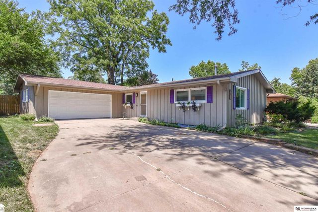 2741 Scott Avenue, Lincoln, NE 68506