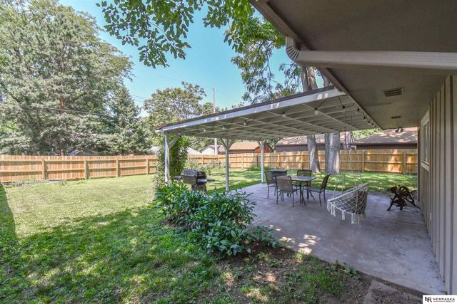 2741 Scott Avenue, Lincoln, NE 68506