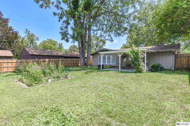 2741 Scott Avenue, Lincoln, NE 68506