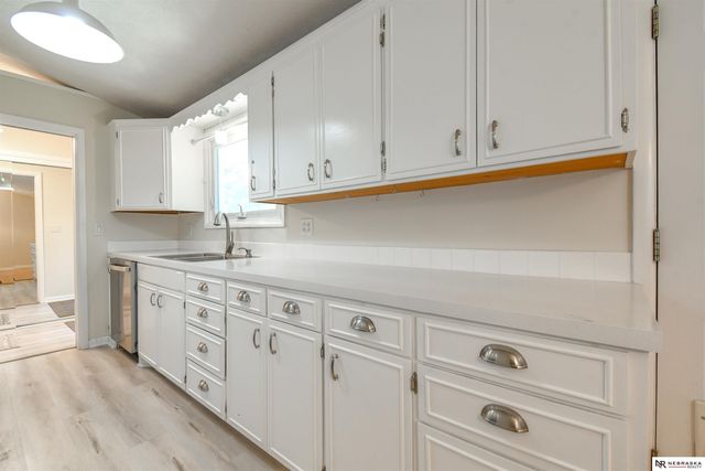 2741 Scott Avenue, Lincoln, NE 68506